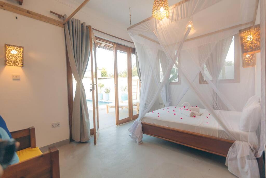 Willa Bukoba - Olive - Private Pool, Ac & Wi-fi Nungwi