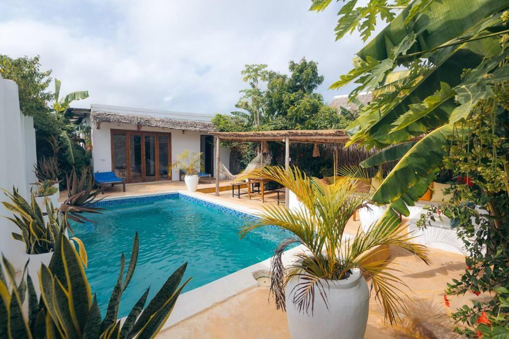 Bukoba - Olive - Private Pool, Ac & Wi-fi Willa