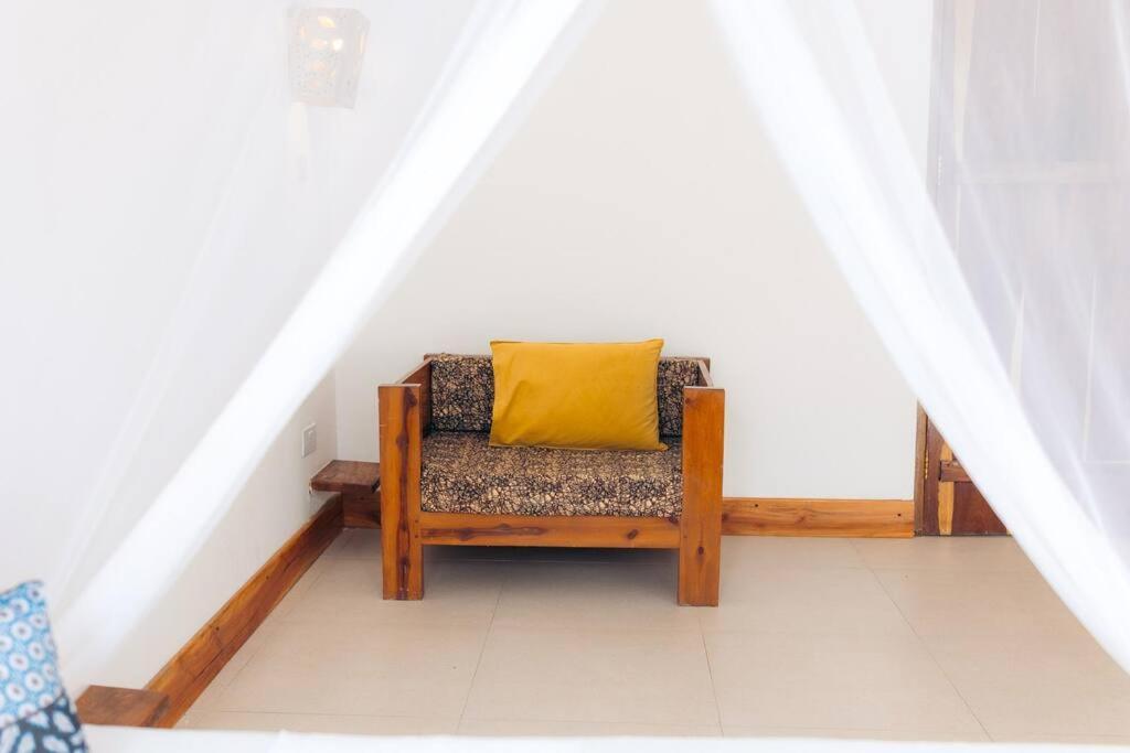 Willa Bukoba - Olive - Private Pool, Ac & Wi-fi Nungwi