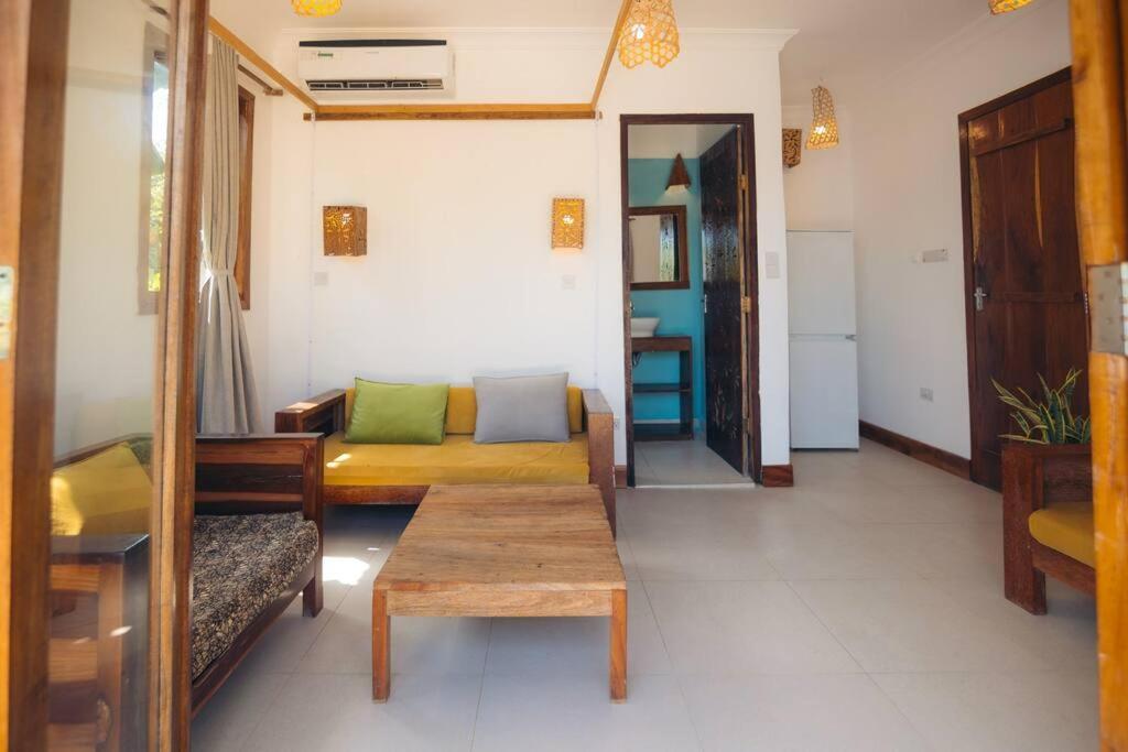 Bukoba - Olive - Private Pool, Ac & Wi-fi